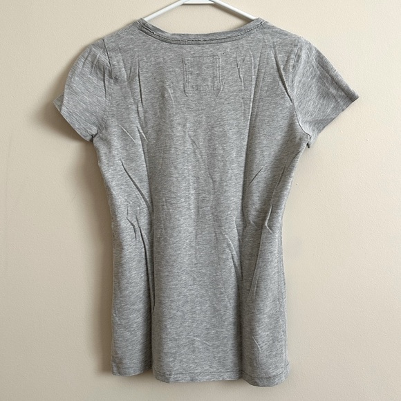 A&F Tee - Picture 2 of 4